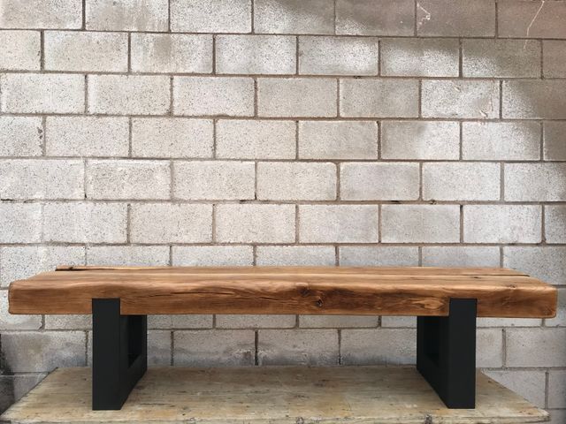 Mesa Television de Roble