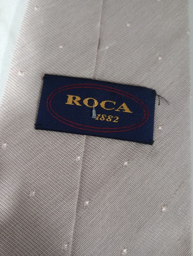 Corbata clara de seda