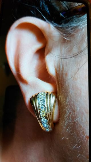 PENDIENTES CHAPADOS EN ORO.
