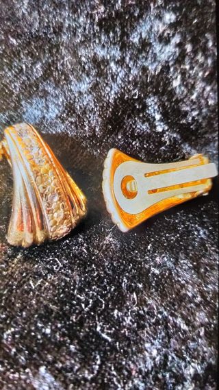 PENDIENTES CHAPADOS EN ORO.
