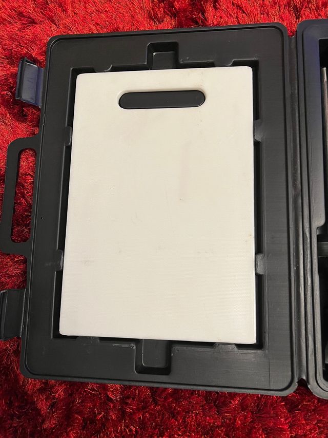 Maletín Juego Cuchillos, Chaira y tabla de corte.