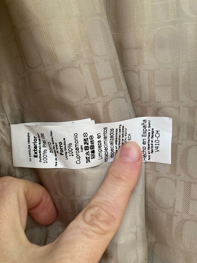 Abrigo  CAROLINA HERRERA Espectacular!! Talla P