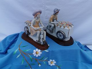 pareja de figuras de porcelana