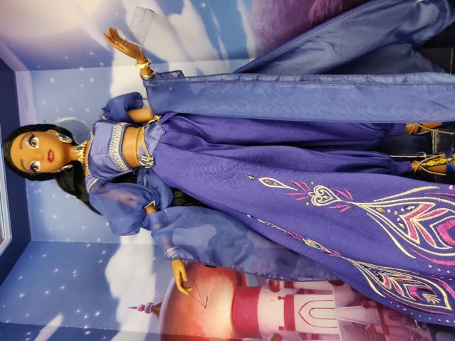Bambola edizione limitata Jasmine Aladdin Disney