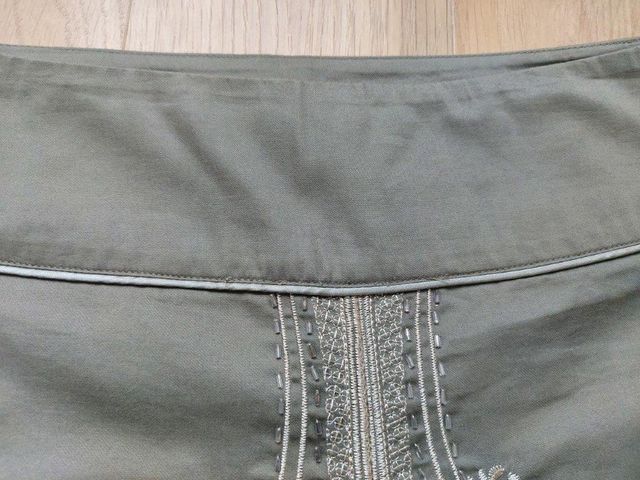 Falda verde grisácea de Vero Moda