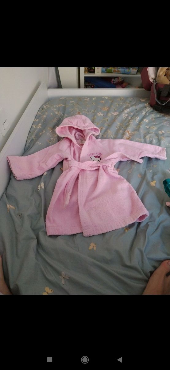 Albornoz Hello Kitty. 12 - 18 meses.