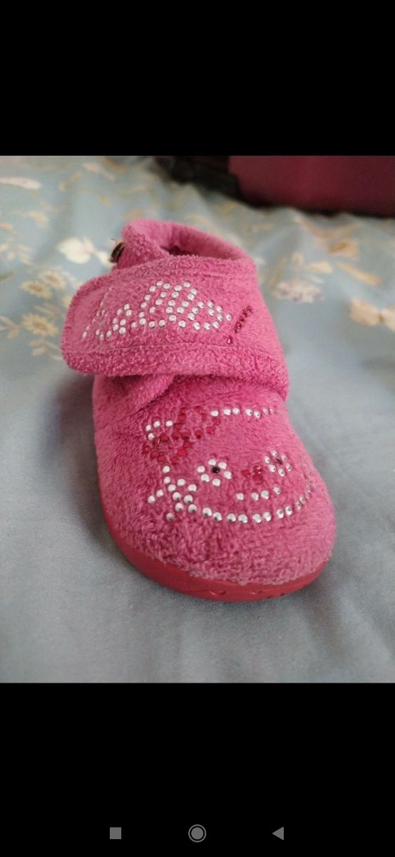 Zapatillas Hello Kitty. Talla 18. Ralfis.