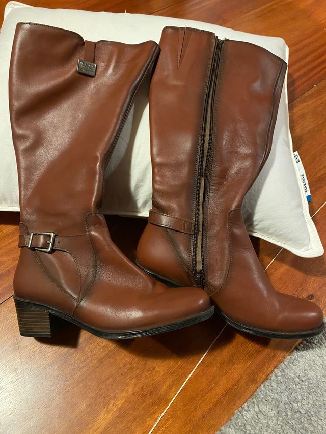 Botas cuero marrón 36 Tolino