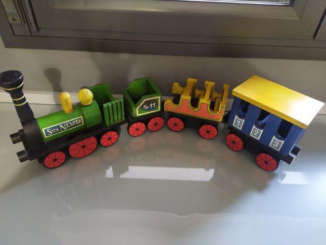 Tren de madera