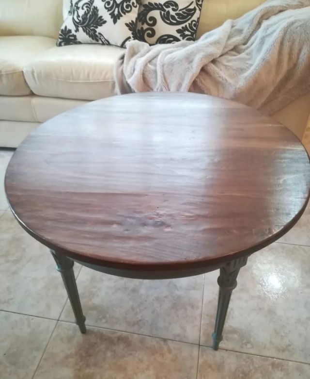 Mesa  centro salón antigua