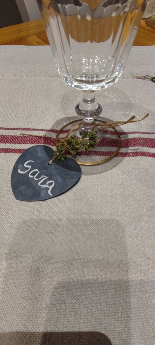 Segnaposto in metallo.