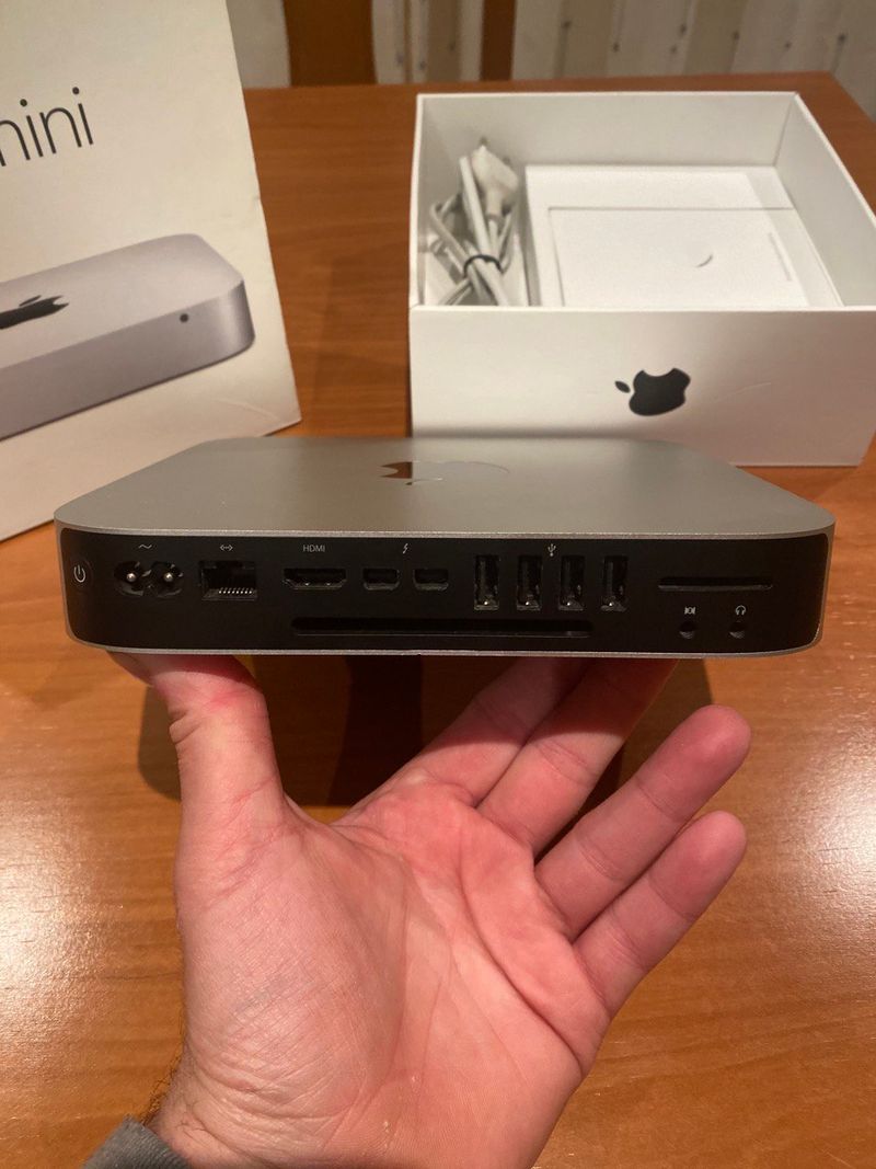 Apple A1347 Macmini i7 3.0 8Gb 480SSD y MVME 128Gb afbeelding 3