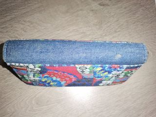 Desigual Monedero. 