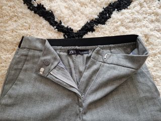 Pantalón Zara