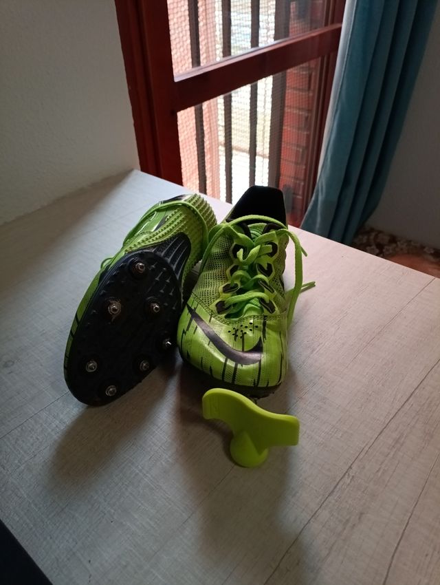 ZAPATILLAS DE ATLETISMO NIKE RIVAL S