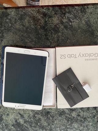 Se vende TABLET SAMSUNG GALAXY S2