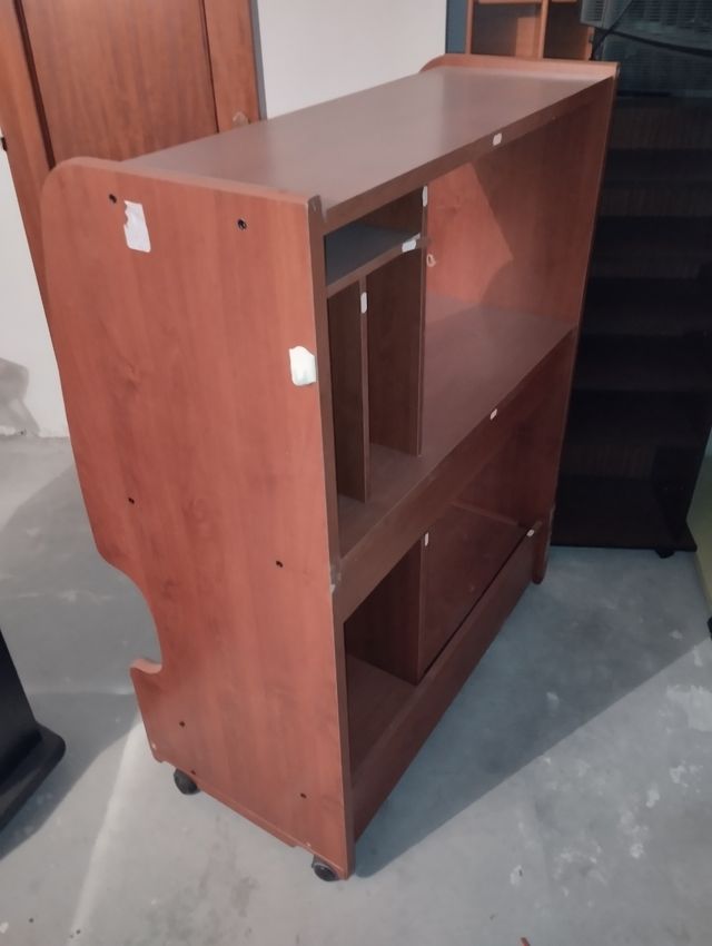 mueble para  tele y el otro para ordenar