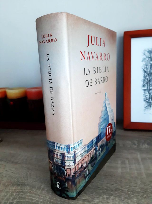 La biblia de Barro de Julia Navarro