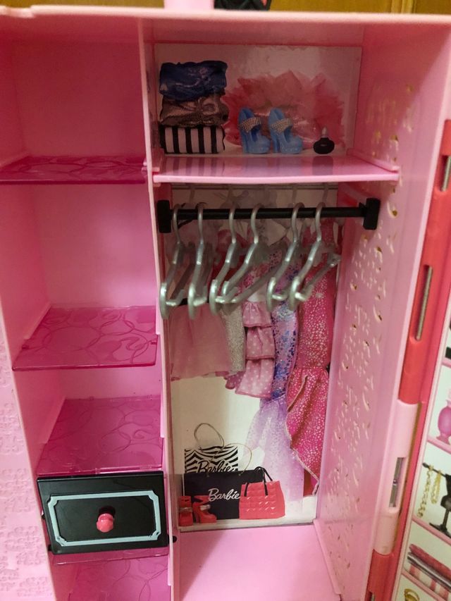 Armario Barbie fashionista