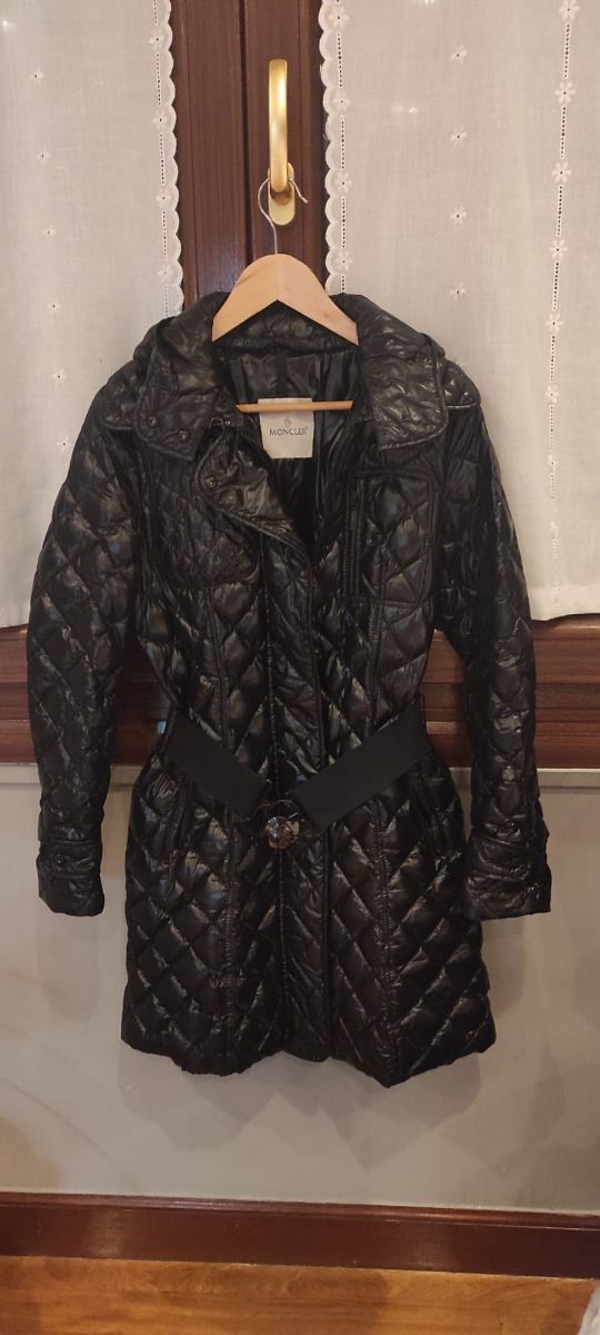 Chaqueta Moncler plumifero largo