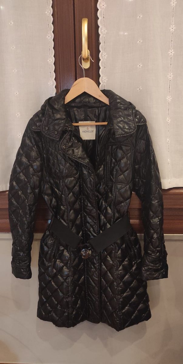 Chaqueta Moncler plumifero largo