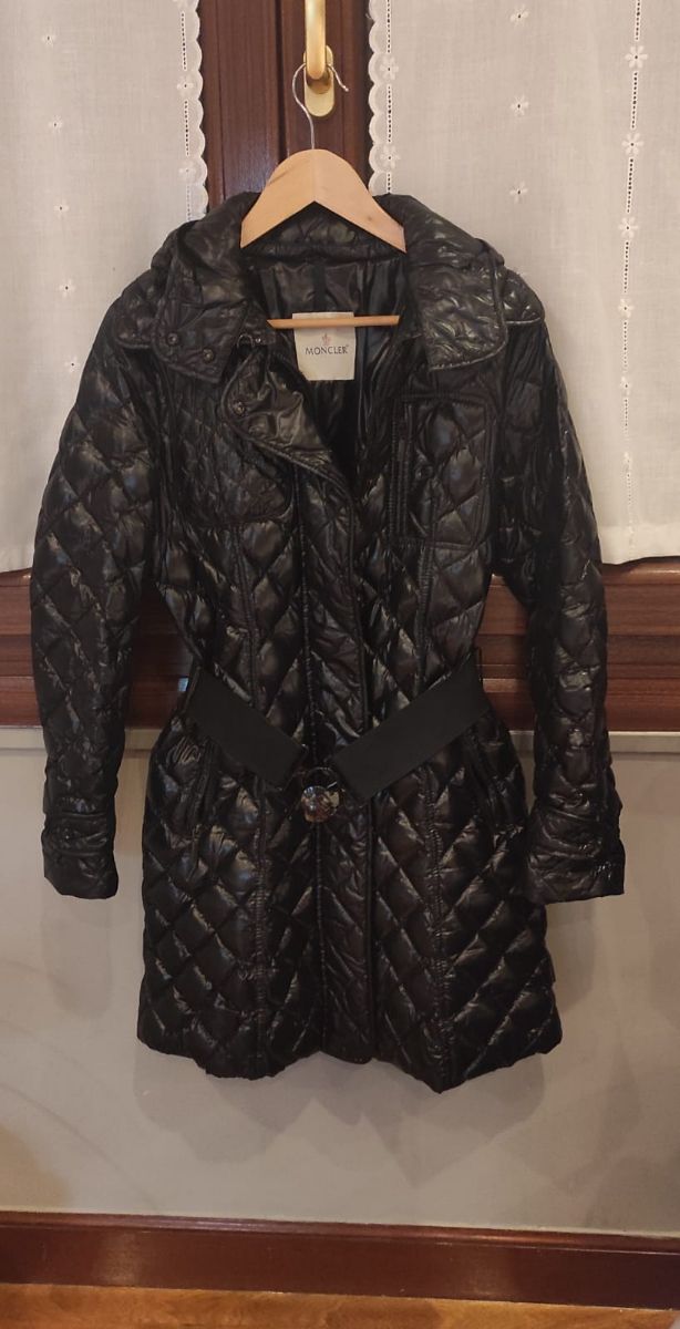 Chaqueta Moncler plumifero largo