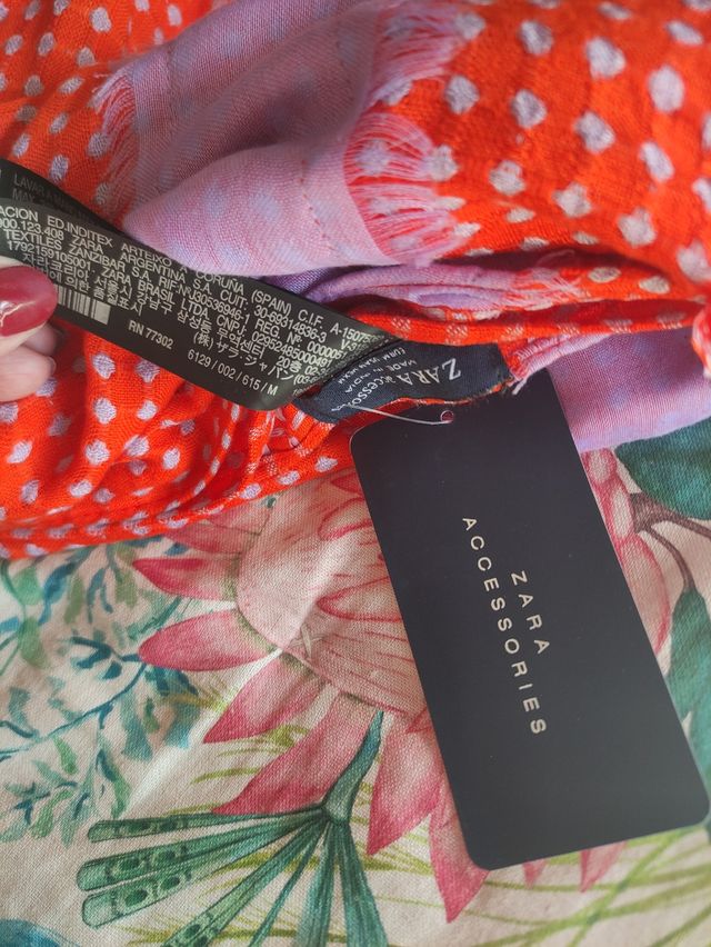 Pasmina Pañuelo Zara con etiqueta 