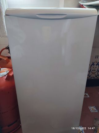 Secadora otsein Hoover modelo STOH 220 E