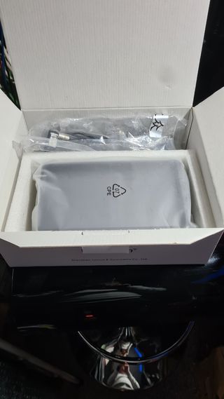 PANTALLA RADIO TÁCTIL GPS CON CÁMARA TRASERA.