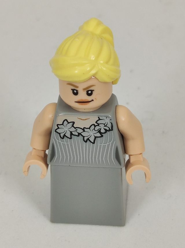 Minifigura lego original Fleur Delacour, Dress hp