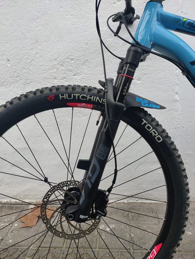 Rockrider xc 500 con horquillas rockshox sid