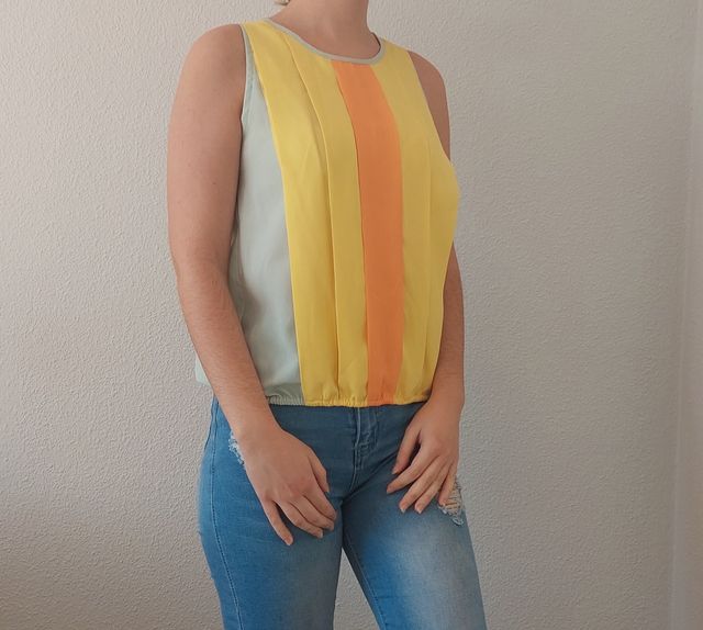 Blusa tricolor