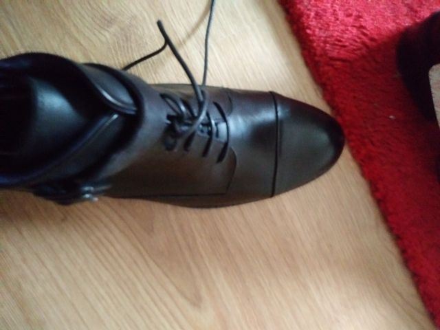 botines nuevos piel color negro