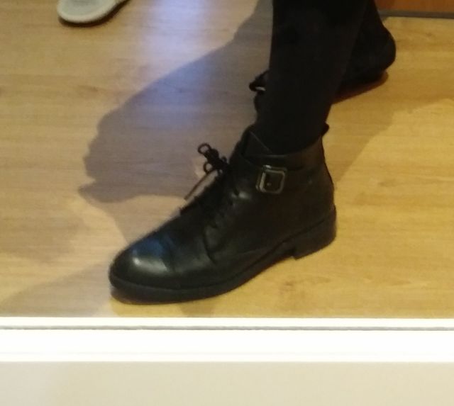 botines nuevos piel color negro