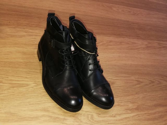 botines nuevos piel color negro