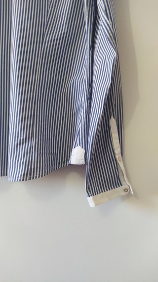 💙🤍Camisa de rayas, de La Martina