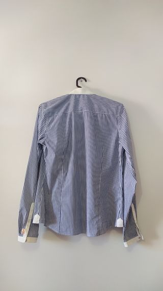 💙🤍Camisa de rayas, de La Martina