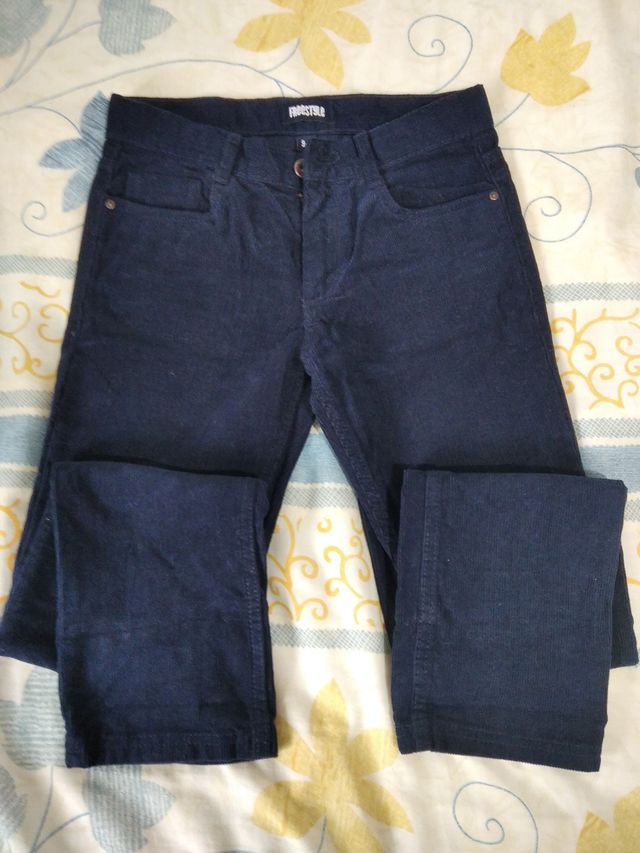 Pantalón de pana para niño. 9-10 años