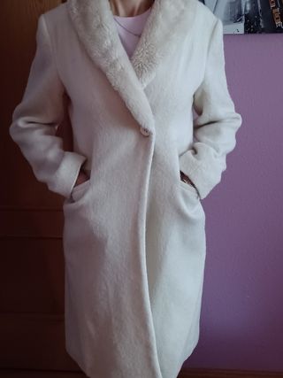 vestido de fiesta rosa empolvado o marfil