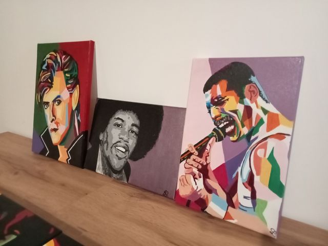 La tua foto dipinta su tela in stile popart
