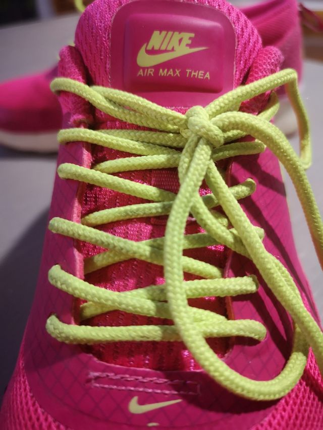 NIKE AIR MAX THEA
