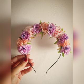 Diadema flores malva y rosa