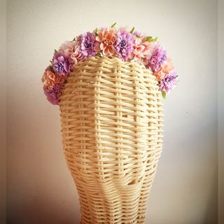 Diadema flores malva y rosa