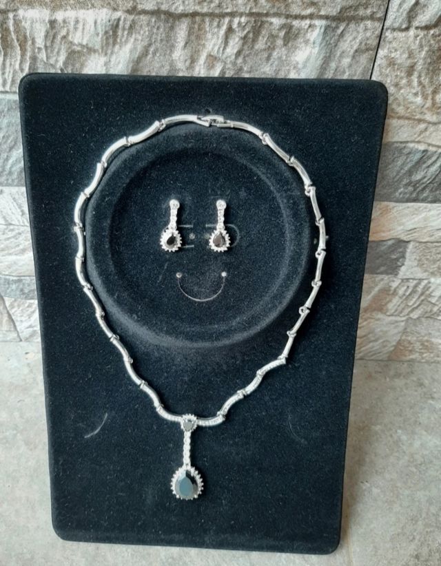 Colgante + pendientes