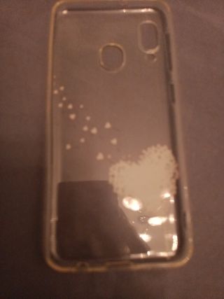 Cover Samsung A20e trasparente con cuori 