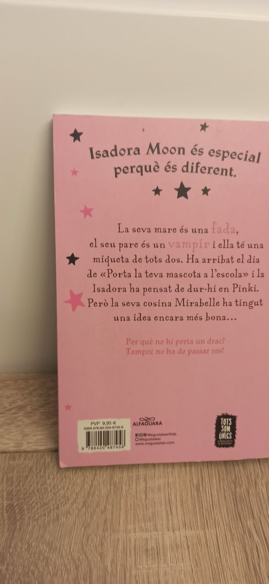 ISADORA MOON.Num.5.