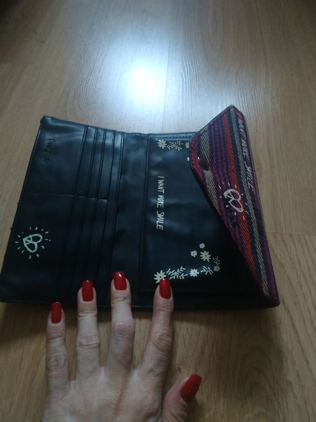 Cartera muy Original de textura DESIGUL