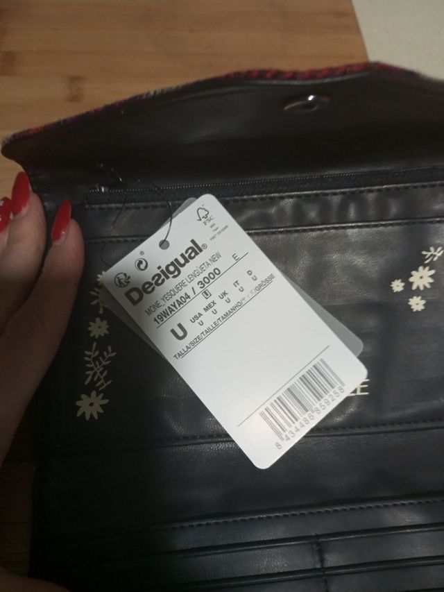 Cartera muy Original de textura DESIGUL