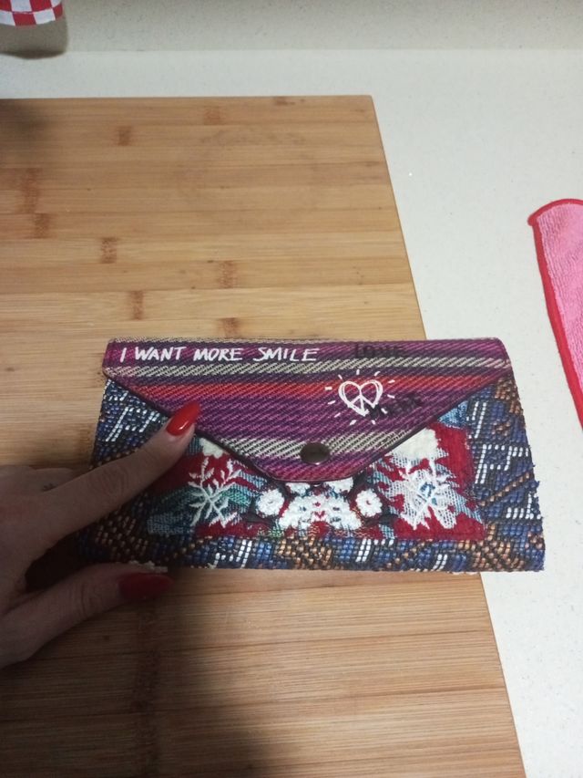 Cartera muy Original de textura DESIGUL