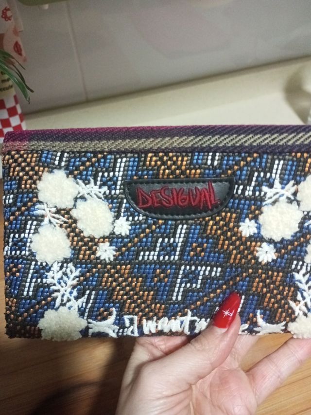 Cartera muy Original de textura DESIGUL